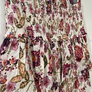Adorable floral House of Harlowe skirt L